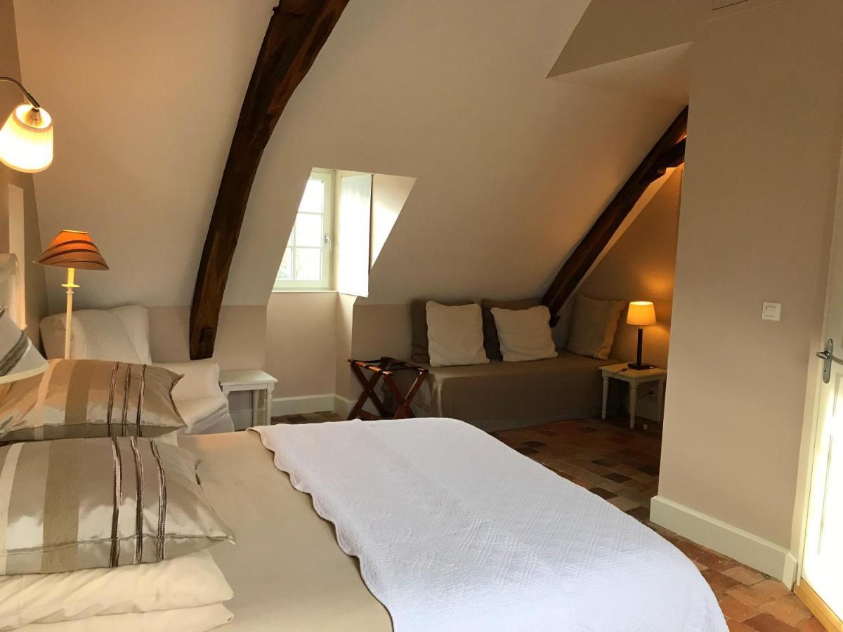 Le Grand Presbytère de Beaulieu Extérieur photo